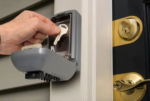Comment installer un boîtier de clé extérieur pour protéger votre maison