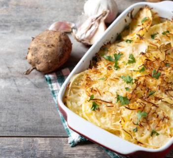 Gratin de pommes de terre crémeux : idéal pour accompagner vos viandes !