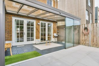 Véranda à Rodez : confort, espace et plus-value immobilière